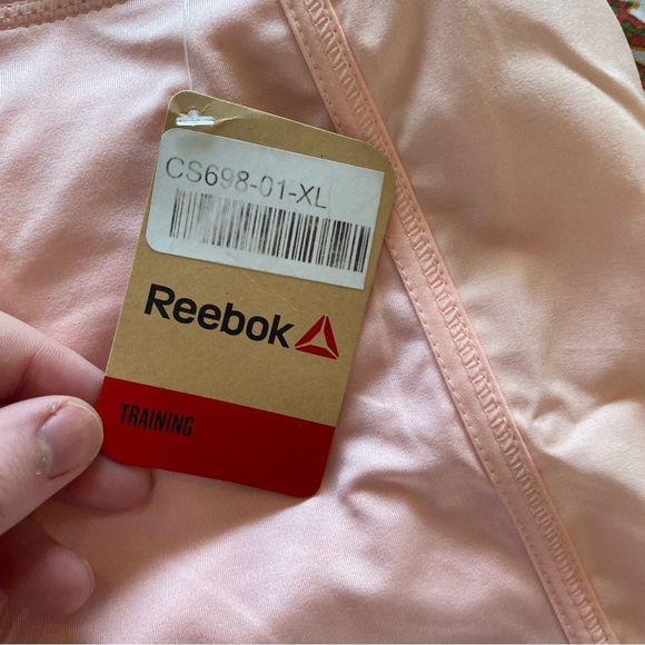 Reebok • Performance All Day Slim Shorts in Pink - Picture 10 of 12